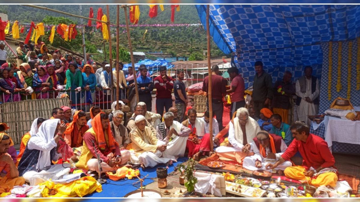 The atmosphere of Tungnath valley became devotional hillvani news