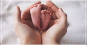 The doctor examined the pregnant woman and declared the newborn dead. Hillvani News