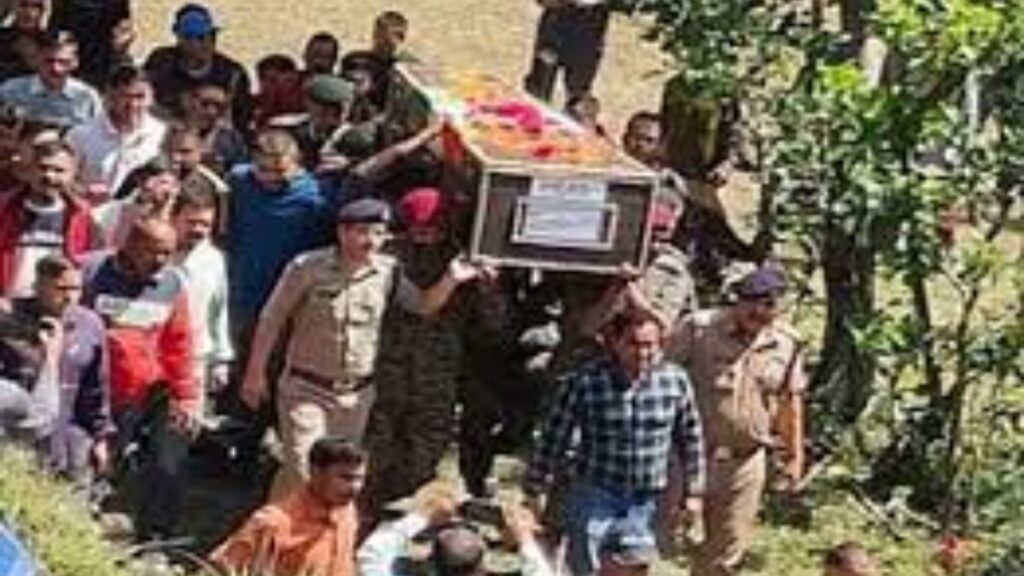 The last rites of the martyr took place in a sad atmosphere. Hillvani News