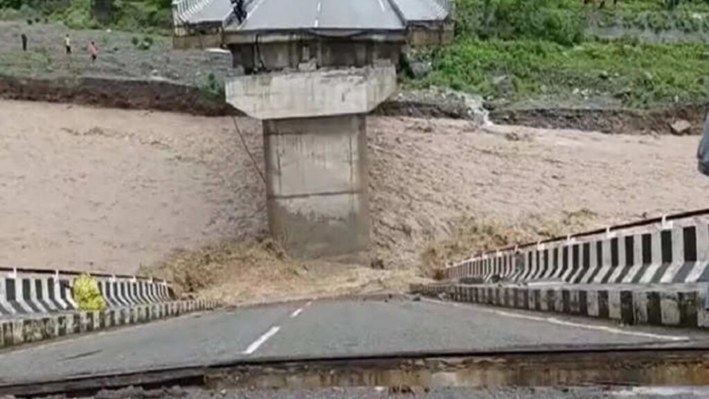 malan bridge collapse. Hillvani News