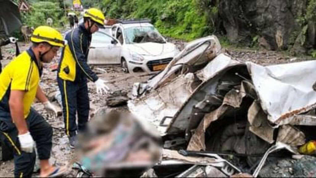 landslide on gangotri highway. Hillvani News