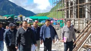 Commissioner Garhwal Mandal reached Kedarnath Dham. Hillvani News