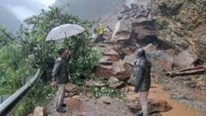 Gaurikund Highway collapsed. Hillvani News