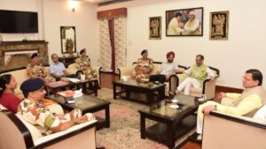 ITBP Director General Anish Dayal met CM Dhami. Hillvani News