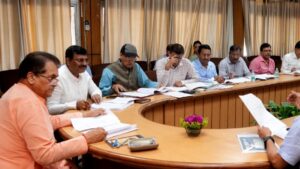 Housing Minister held a meeting with departmental officials. Hillvani News