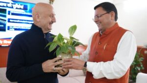 Film actor Anupam Kher met CM Dhami