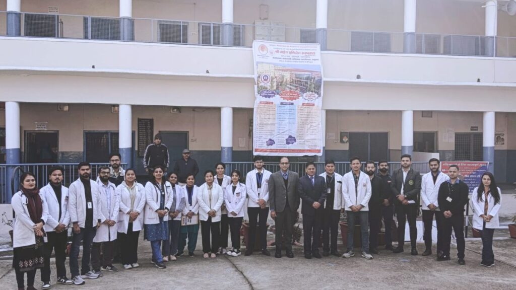 Health testing camp of Shri Mahant Indiresh Hospital