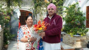 Vinod Uniyal paid obeisance at Darbar Sahib