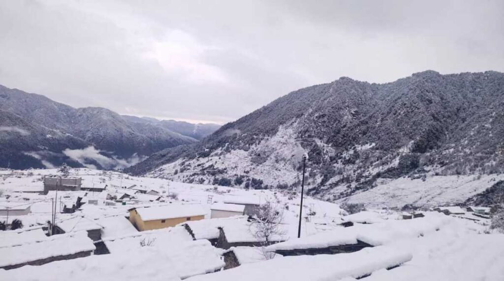 उत्तराखंड में फिर करवट ले सकता है मौसम, Snowfall के आसार…