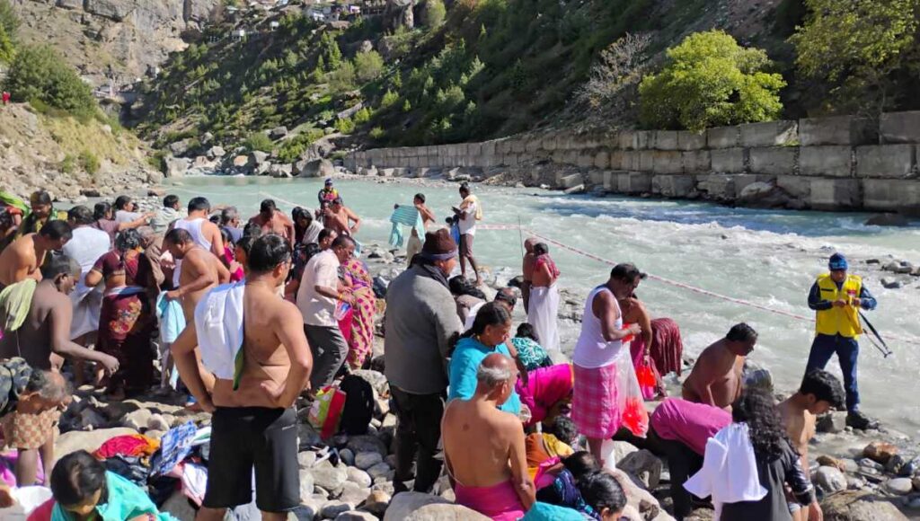 12 वर्षों बाद माणा गांव के केशव प्रयाग में पुष्कर