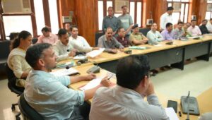 विभिन्न विभागों से संबंधित 17 शिकायत दर्ज, 09 शिकायतों का