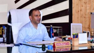 जिलाधिकारी आशीष भटगाई के नेतृत्व में इन गांवों के विस्थापन