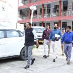 जिलाधिकारी प्रशांत आर्य ने विकास भवन का औचक निरीक्षण कर