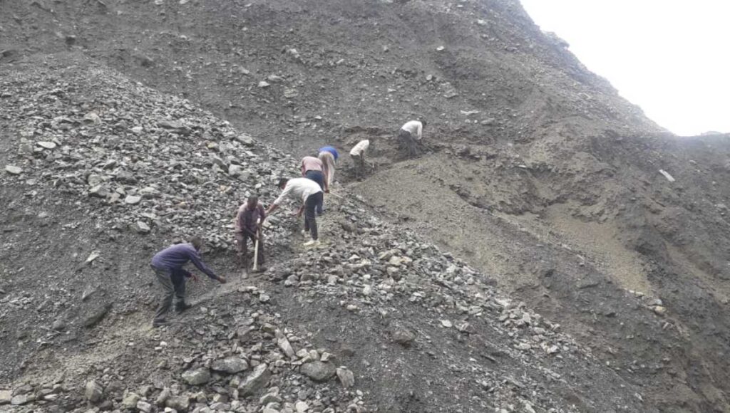 जिला प्रशासन ने 24 घंटे भीतर तैयार कराया आपदाग्रस्त बटोली