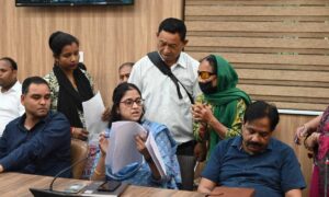 क्लेक्ट्रेट में सोमवार को लगा जनता दरबार, सुनी 125 लोगों