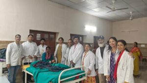 अल्मोड़ा जिला महिला चिकित्सालय में फार्मेसी दिवस उत्साहपूर्वक मनाया गया