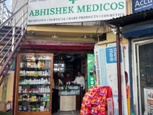 त्योहारी सीजन में मावा, पनीर, घी और मिठाइयों की जांच