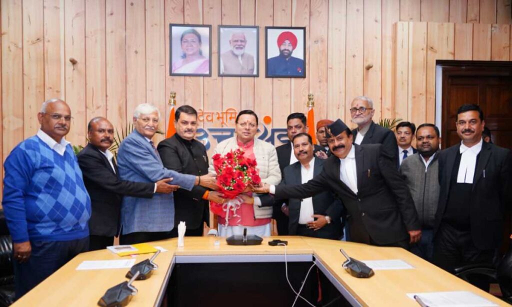 मुख्यमंत्री ने दिया बार एसोसिएशन की विभिन्न समस्याओं के समाधान