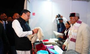 आदि गौरव महोत्सव में पहुंचे मुख्यमंत्री धामी, भगवान बिरसा मुंडा को दी श्रद्धांजलि