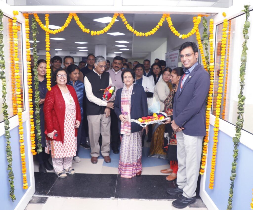 एम्स ऋषिकेश के केन्द्रीय पुस्तकालय में बुद्धवार को तीन दिवसीय