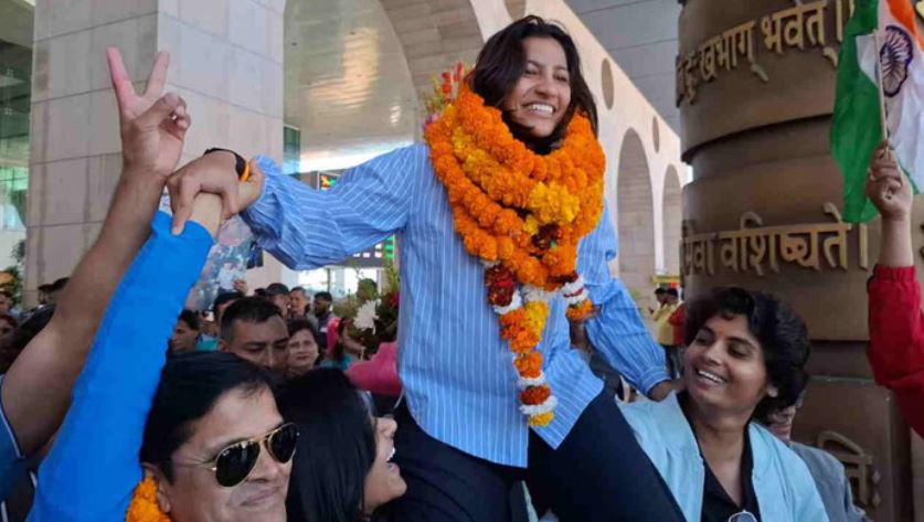 देहरादून में भारतीय टीम की स्टार प्लेयर स्नेह राणा का