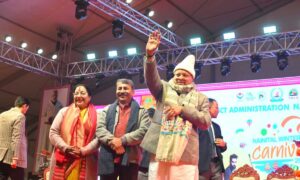 मुख्यमंत्री पुष्कर सिंह धामी ने नैनीताल में आयोजित विंटर कार्निवाल में किया प्रतिभाग
