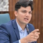 जिलाधिकारी ने गणतंत्र दिवस मनाए जाने को लेकर अधिकारियों को