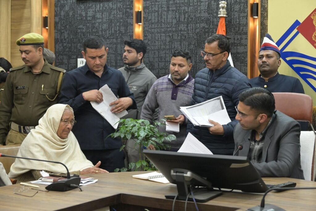 सविन बंसल के जनदर्शन में त्वरित फैसले, कई मामलों में