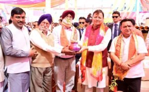 काशीपुर में रंगोत्सव होली मिलन समारोह में शामिल हुए मुख्यमंत्री…