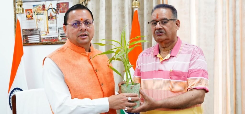 मुख्यमंत्री धामी से मिले मंत्री गणेश जोशी…
