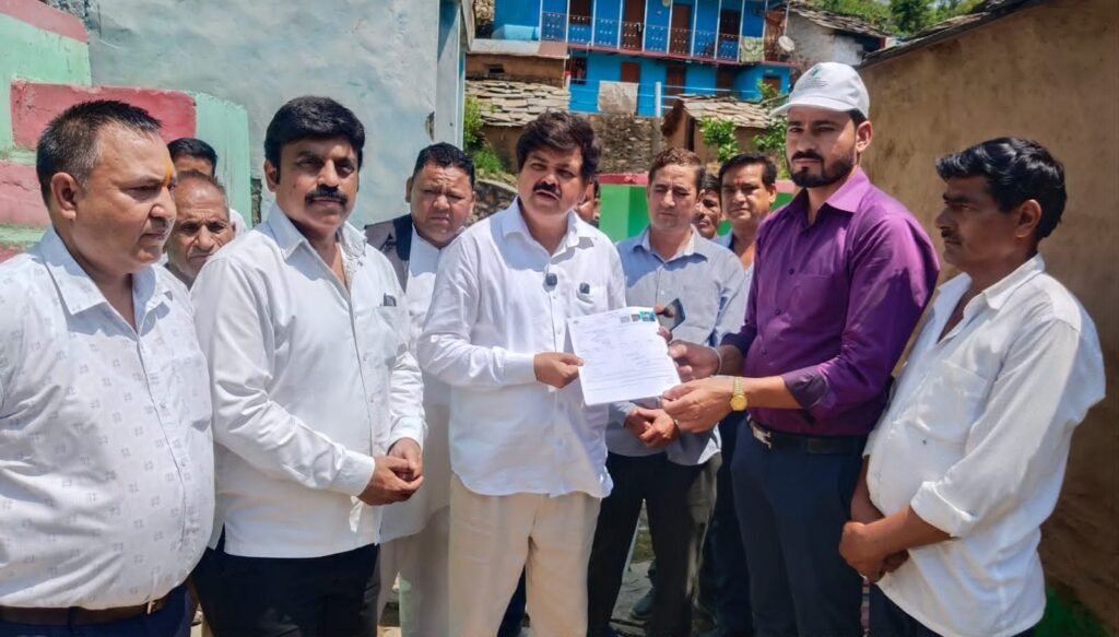 विशेष गहन पुनरीक्षण अभियान शुरू, प्रदेश अध्यक्षों को वितरित किए गए गणना फार्म…