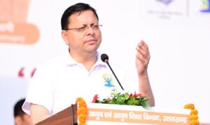 बनबसा में मुख्यमंत्री धामी ने हजारों लोगों के साथ किया योगाभ्यास, योग को जीवन का अभिन्न अंग बनाने का किया आह्वान…