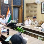मानसून तैयारियों पर डीएम सख्त, जलभराव, गड्ढों और जर्जर भवनों पर त्वरित कार्रवाई के निर्देश…