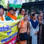 मुख्यमंत्री ने नेपाल आपदा राहत सहायता दल को हरी झंडी दिखाकर किया रवाना..